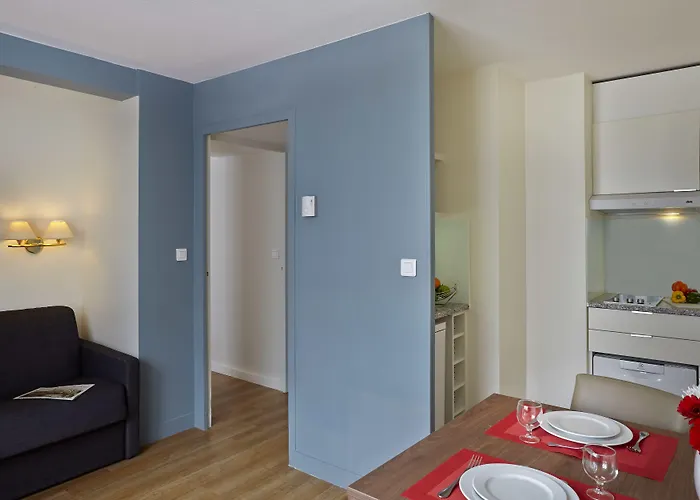 シタディーン プラス ディタリー アパートホテル 3*