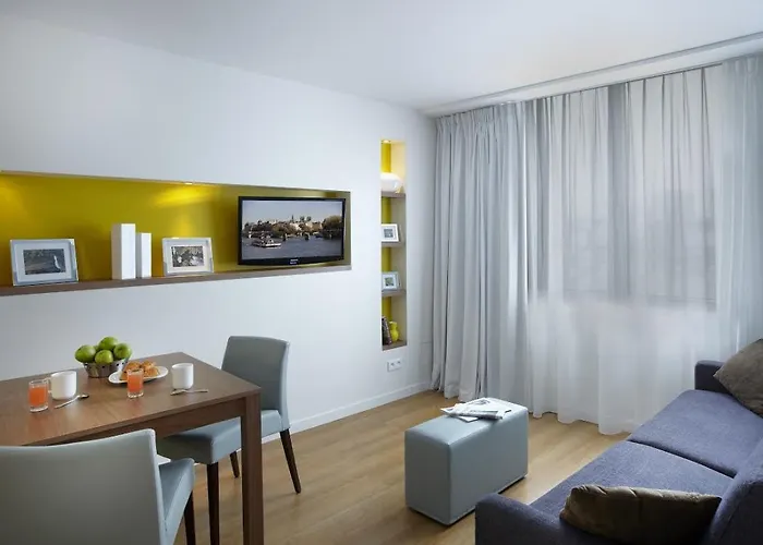 シタディーン プラス ディタリー アパートホテル 3*