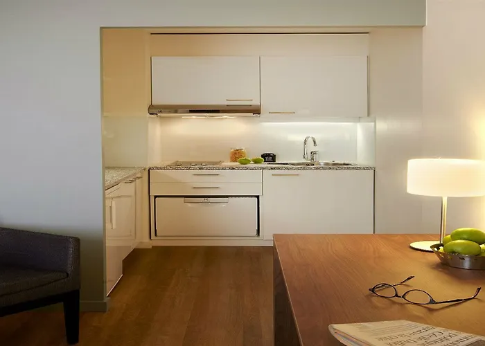 アパートホテル シタディーン プラス ディタリー 3*